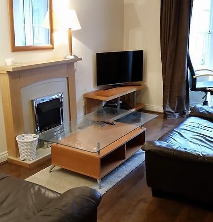 Livingston Ideal Commuter House Экстерьер фото