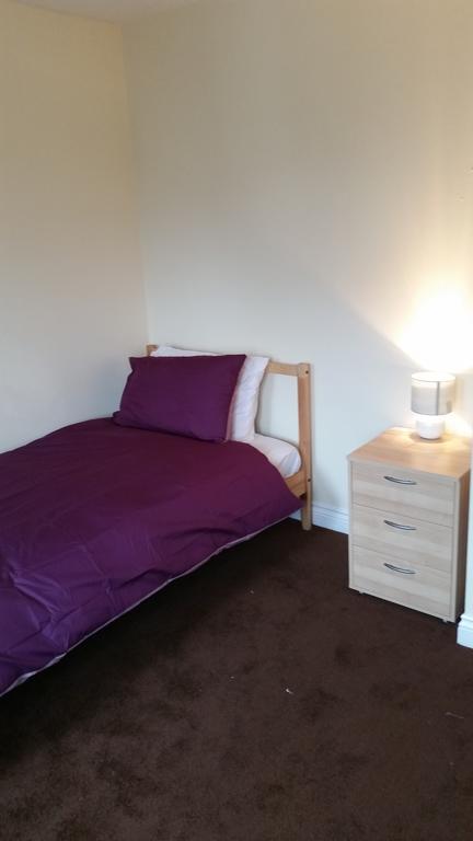Livingston Ideal Commuter House Экстерьер фото